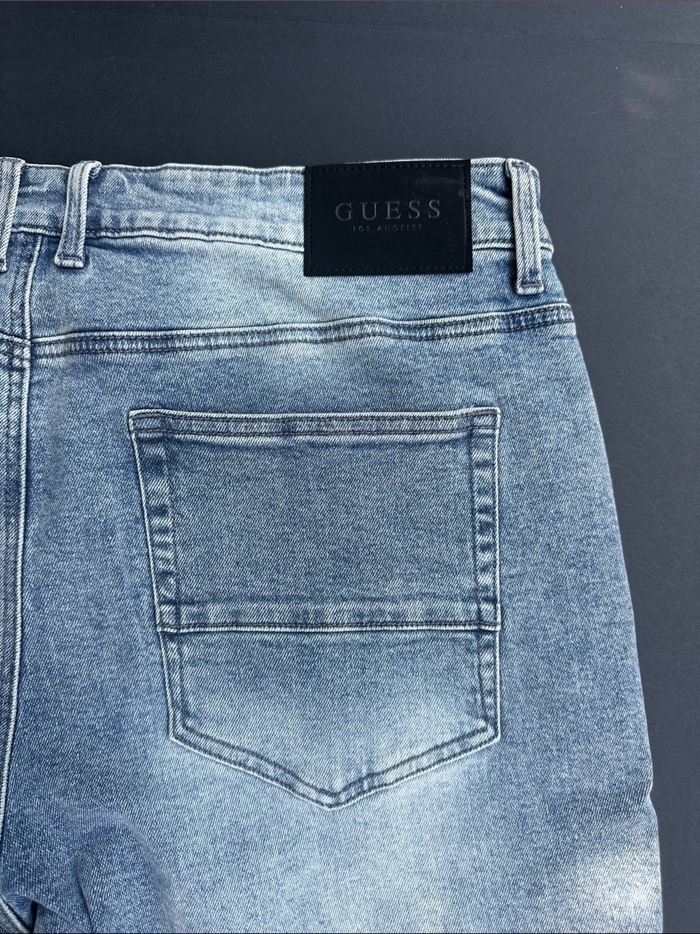 New Guess Men’s Light Wash Ribbed Denim Shorts SZ 38 - Picture 8 of 8